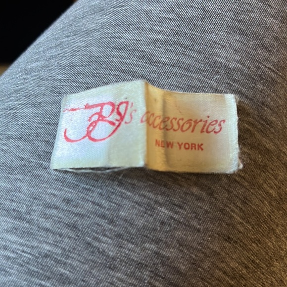 🥳Host Pick🎉 Vintage 80s wool stretch gloves with rhinestones - Picture 3 of 5